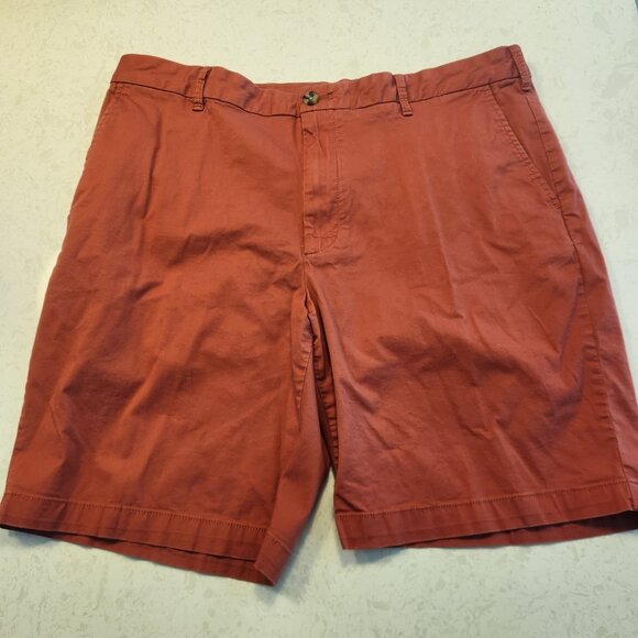 Izod Saltwater Shorts Stretch Flat Front Chino Size 36 - 9.5" Washed Red EUC - Picture 3 of 9